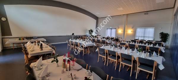 Aakirkeby-Hallerne S/I