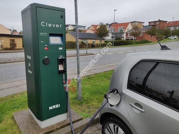 Clever Charging Station