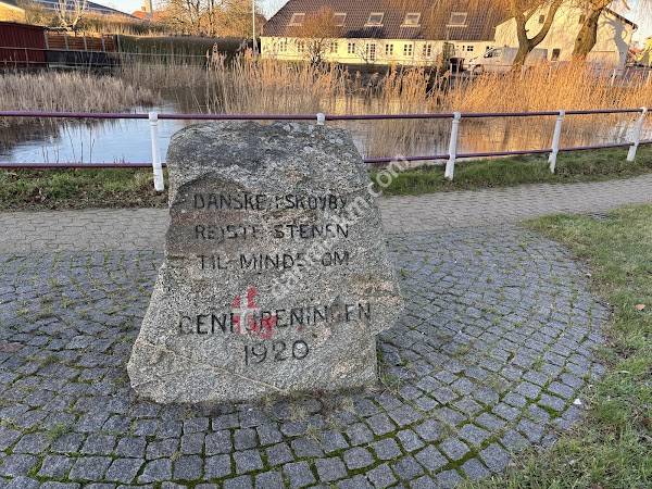 Genforeningssten i Skovby