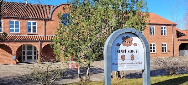 Henvi Huset Funder-Lysbro