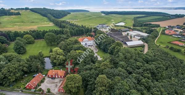 Stensballegaard Gods