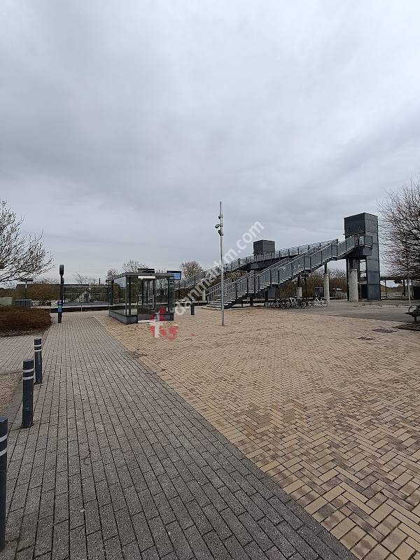 Svenstrup Station